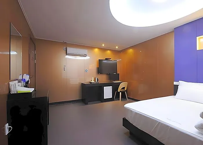 Nampo Wa Hotel 2*